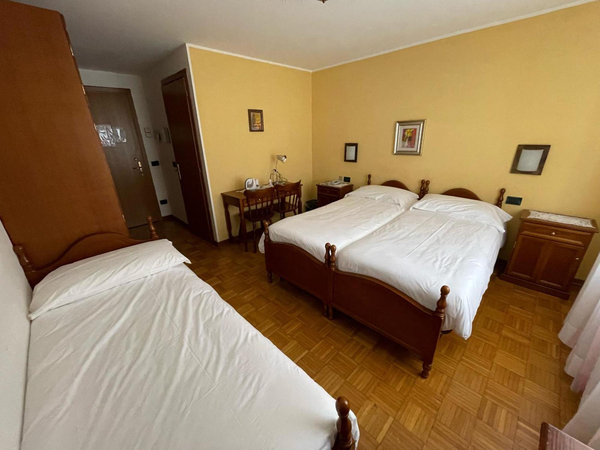 Albergo Nuoitas Forni di Sopra Bagian luar foto