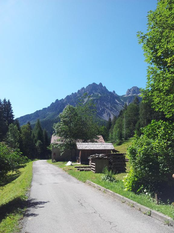 Albergo Nuoitas Forni di Sopra Bagian luar foto