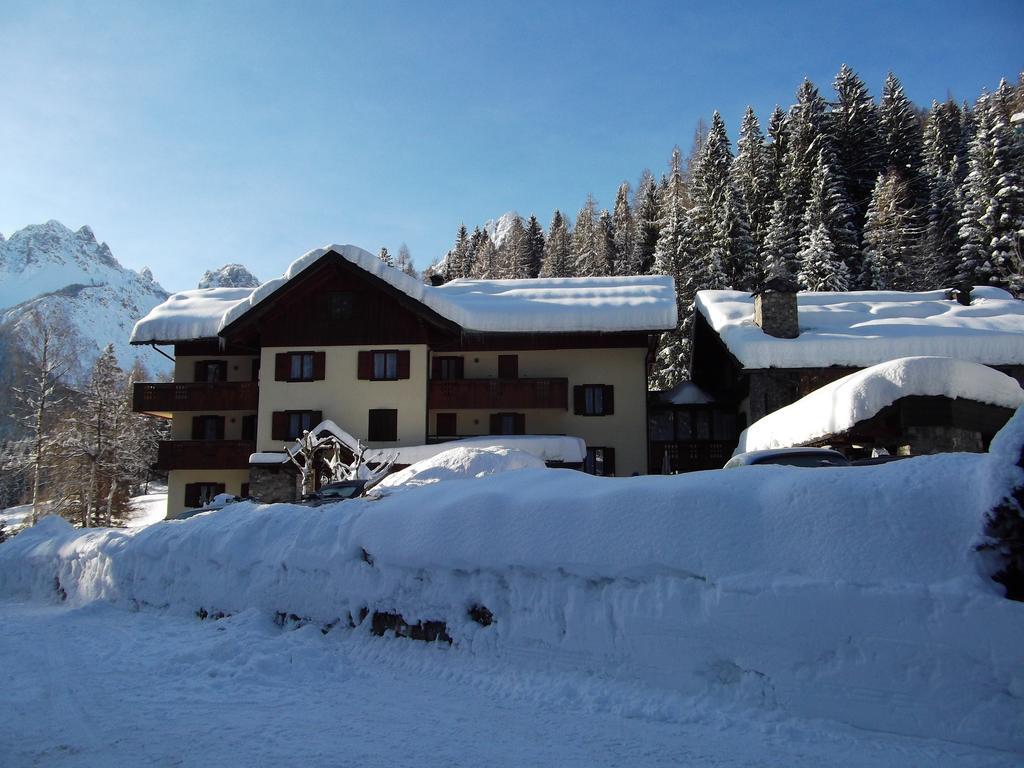 Albergo Nuoitas Forni di Sopra Bagian luar foto